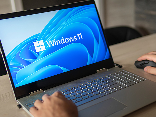 windows 11 on laptop screen